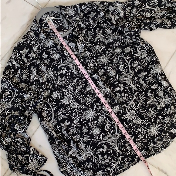 H&M Blouse - Picture 7 of 8